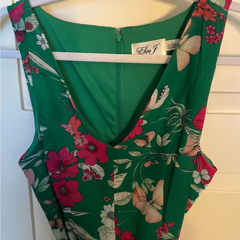 Green floral sleeveless dress